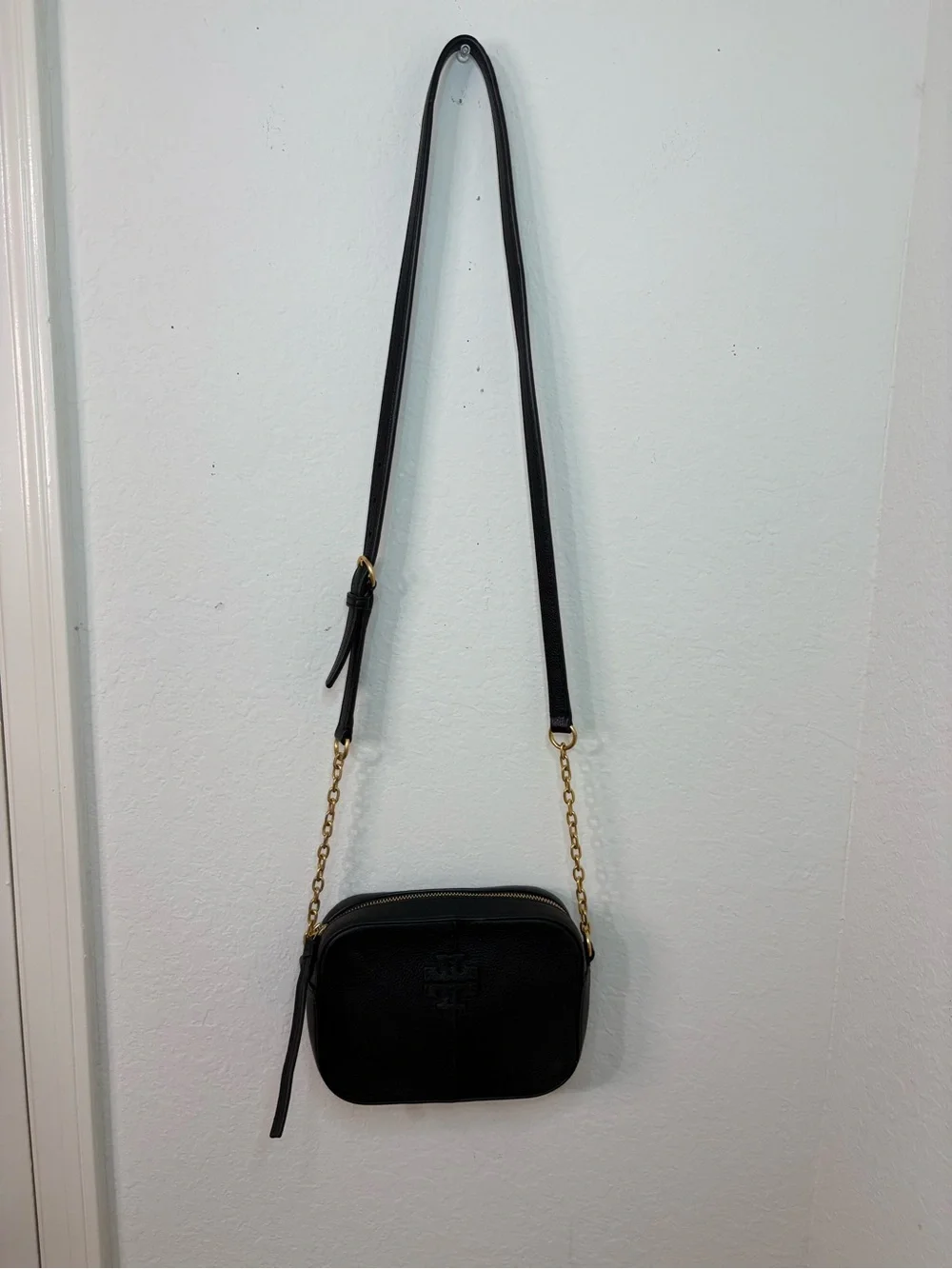 Tory Burch Black Pebbled Leather McGraw Camera Crossbody Bag gold hardware